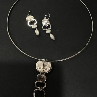 Beautiful Lia, Sophia, caller drop dangle necklace with matching earrings set