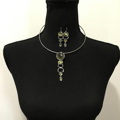 Beautiful Lia, Sophia, caller drop dangle necklace with matching earrings set