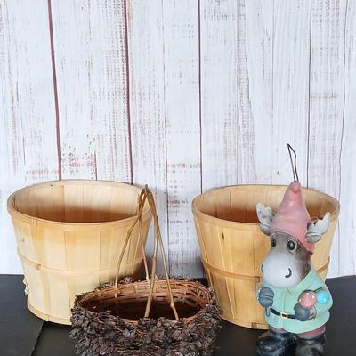 Rustic Garden Decor Lot – Moose Gnome, Baskets & Pinecone basket