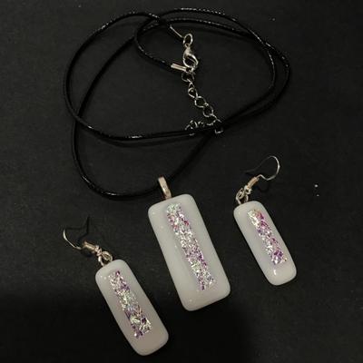Really cool white glass pendant and matching earrings