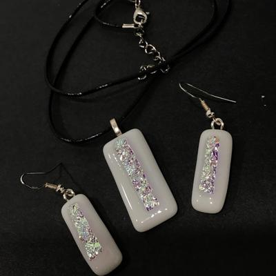 Really cool white glass pendant and matching earrings