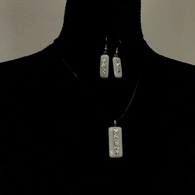 Really cool white glass pendant and matching earrings