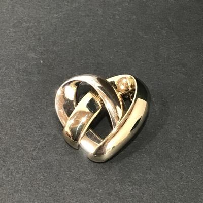 Very nice gold and silver toned heart brooch