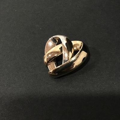 Very nice gold and silver toned heart brooch
