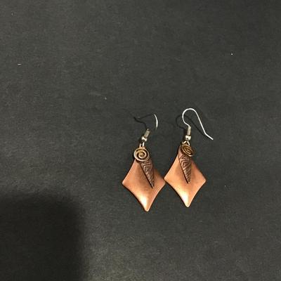 Copper tone vintage dangle earrings