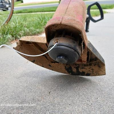 Toro Yard Tool Lot – Electric Leaf Blower & 12" String Trimmer with twine