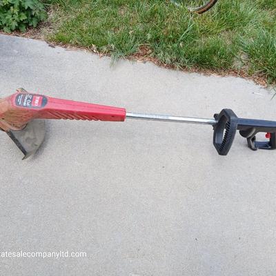 Toro Yard Tool Lot – Electric Leaf Blower & 12" String Trimmer with twine
