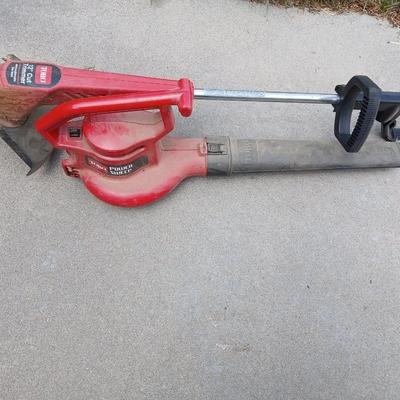 Toro Yard Tool Lot – Electric Leaf Blower & 12" String Trimmer with twine