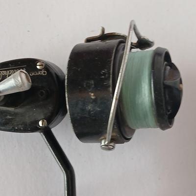 Lot of 3 Vintage Collectible Spinning Reels – Shakespeare 2062 & Garcia Mitchell 300