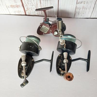 Lot of 3 Vintage Collectible Spinning Reels – Shakespeare 2062 & Garcia Mitchell 300