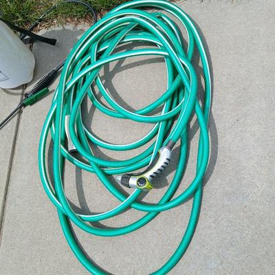 Garden Watering Lot – GroundWork Pump Sprayer & Garden Hose with Nozzle