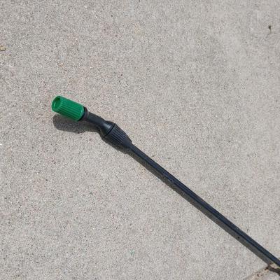 Garden Watering Lot – GroundWork Pump Sprayer & Garden Hose with Nozzle