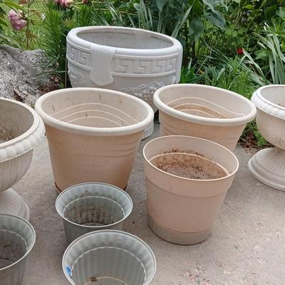 Large Outdoor Planter Lot – 10-Piece Assortment
