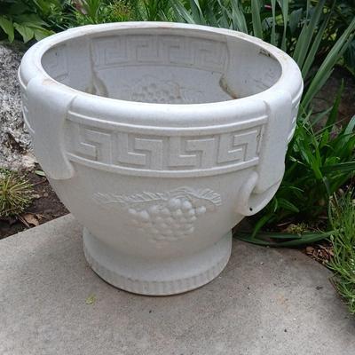 Large Outdoor Planter Lot – 10-Piece Assortment