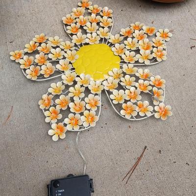 Decorative Garden Decor Lot – Faux Florals & Daisy Light