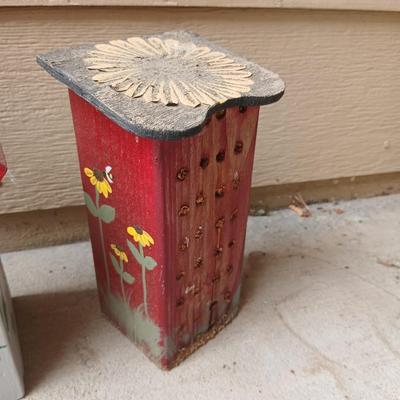 Lot of 3 Handcrafted Garden Houses – Birdhouse & Insect Hotels