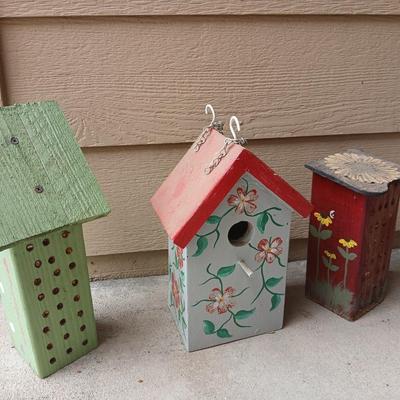 Lot of 3 Handcrafted Garden Houses – Birdhouse & Insect Hotels