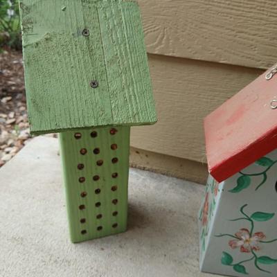 Lot of 3 Handcrafted Garden Houses – Birdhouse & Insect Hotels