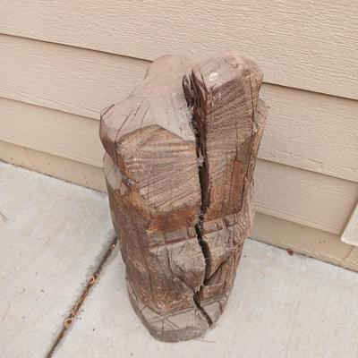 Chainsaw Carved Wood Bear Statue – Rustic Lodge Décor
