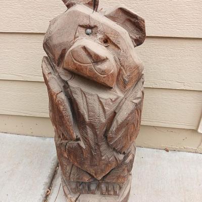 Chainsaw Carved Wood Bear Statue – Rustic Lodge Décor
