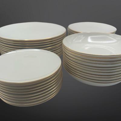 Sale Photo Thumbnail #294: LENOX Olympia Gold Dinnerware Set