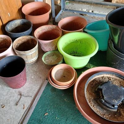 Assorted Garden Planters – Mixed Sizes & Materials - Lots of plant saucers Flowerpots