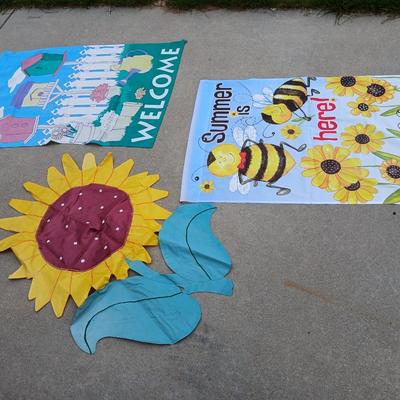 Lot of 3 Bright Garden Flags – Sunflower, Welcome, & Summer Bees