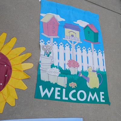 Lot of 3 Bright Garden Flags – Sunflower, Welcome, & Summer Bees