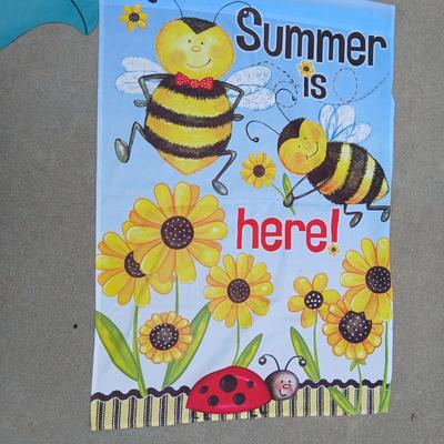 Lot of 3 Bright Garden Flags – Sunflower, Welcome, & Summer Bees