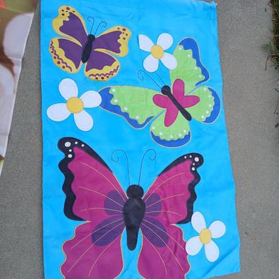 Lot of 4 Decorative Garden Flags – Ladybug, Butterfly, Dragonfly & Floral Themes