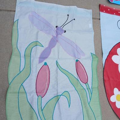 Lot of 4 Decorative Garden Flags – Ladybug, Butterfly, Dragonfly & Floral Themes
