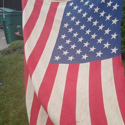 GOD BLESS THE USA!! Lot of 2 American Flags – Vintage & Modern