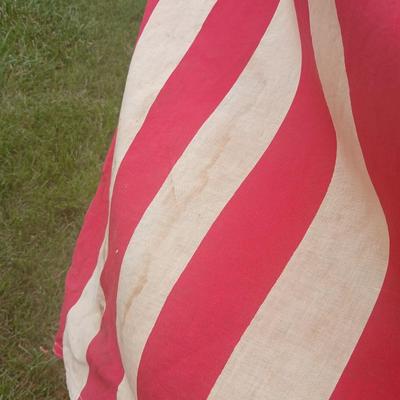 GOD BLESS THE USA!! Lot of 2 American Flags – Vintage & Modern