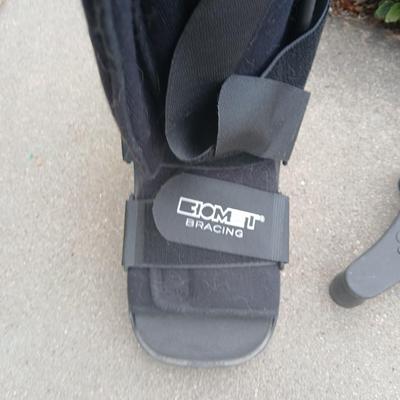 Medical Mobility Lot – Quad Cane & Air Walking Boot