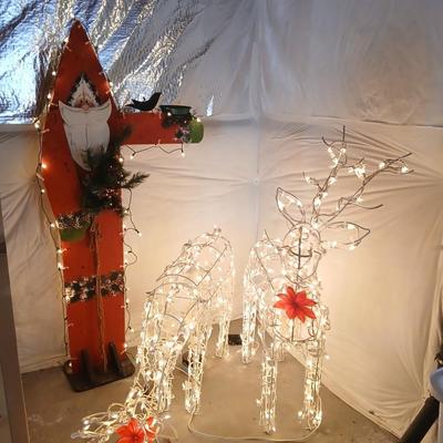 Lighted Outdoor Christmas Décor – Santa & Animated / Moving Reindeer Lot