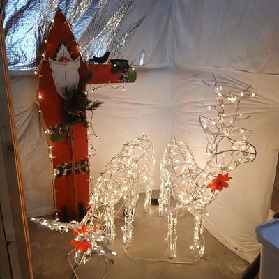 Lighted Outdoor Christmas Décor – Santa & Animated / Moving Reindeer Lot