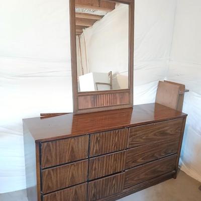 Mid-Century Modern Dresser with Mirror – 9 Drawers