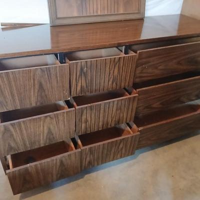 Mid-Century Modern Dresser with Mirror – 9 Drawers