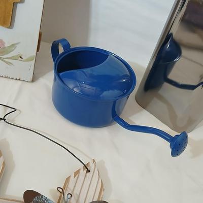 Spring & Garden Porch Decor Lot – Signs, Watering Cans, Faux Flowers