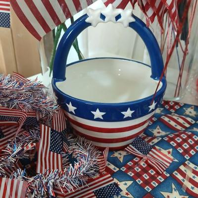 Large Patriotic Americana Décor Lot – Bunting, Garland, Flags & More