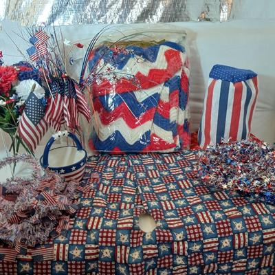 Large Patriotic Americana Décor Lot – Bunting, Garland, Flags & More