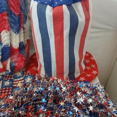 Large Patriotic Americana Décor Lot – Bunting, Garland, Flags & More