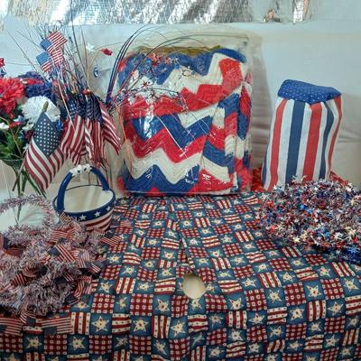 Large Patriotic Americana Décor Lot – Bunting, Garland, Flags & More