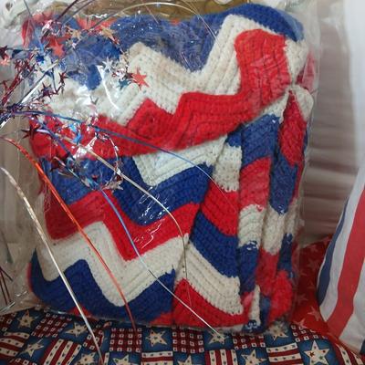 Large Patriotic Americana Décor Lot – Bunting, Garland, Flags & More
