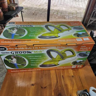 Garden Groom Midi Shrub Trimmer