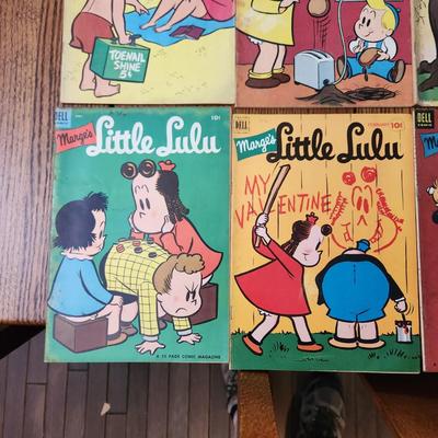 Lot of 10 Little Lulu Comic Books