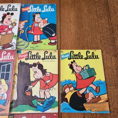 Lot of 10 Little Lulu Comic Books