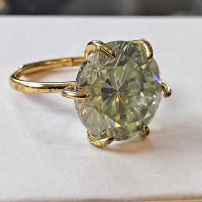 Moissanite Ring 20 cts