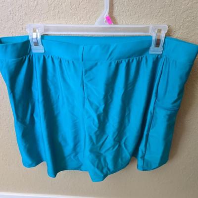 Beach Day Bundle – 4-Piece Lot - Swimsuit size 14
