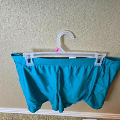 Beach Day Bundle – 4-Piece Lot - Swimsuit size 14